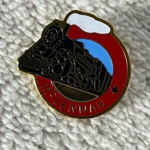 5/$35 Vintage McLennan Steam Engine Train Enamel Souvenir Pin